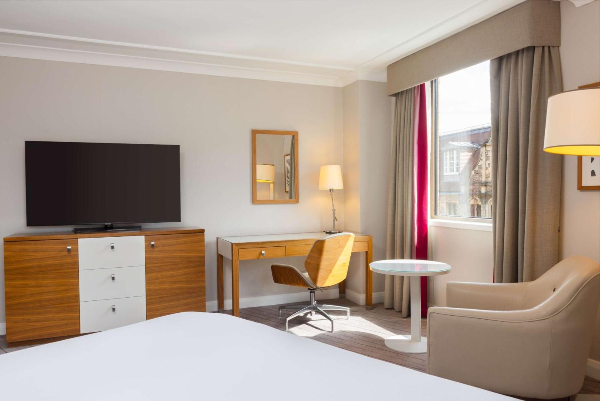 Hilton Cambridge City Centre Exterior photo